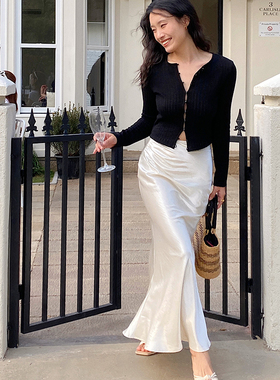 ooh itch痒痒 光泽感缎面半身裙法式气质通勤高级感白色鱼尾长裙