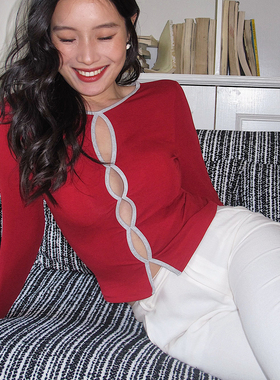 ooitch痒痒「前后两穿带胸垫」红色长袖镂空拼接t恤修身性感上衣