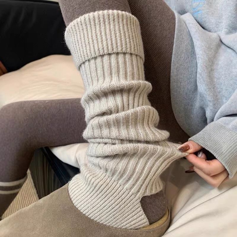 踩脚款山羊绒袜套好显瘦！奶呼呼的咖色搭配打底裤 复古慵懒入冬~,服饰配件/皮带/帽子/围巾,多件套,淘宝优惠券,粉丝福利购,淘宝优惠卷