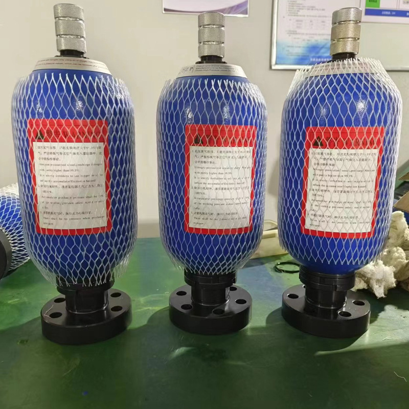 液压囊式蓄能器NXQ-10L20L32L40L液压系统氮气罐储存罐储能器定制