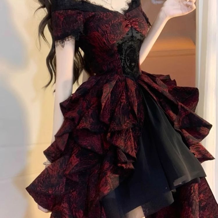 哥特lolita黑红提花波浪连衣裙洛丽塔重工轻奢一字肩蓬蓬公主裙女