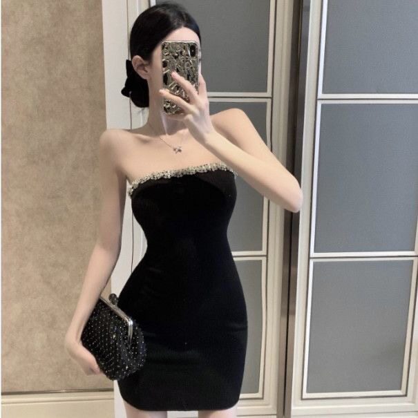 抹胸连衣裙春夏新款裙子味复古chic包臀裙闪闪水钻一字肩小黑裙女