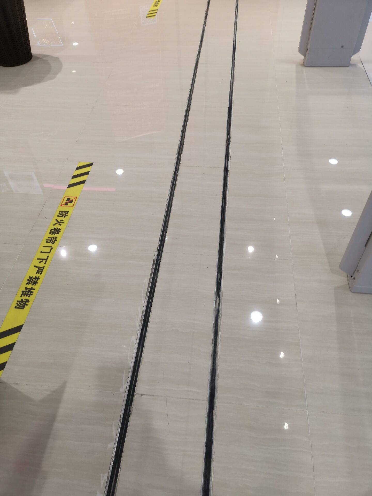 定制爆楼地面变形缝伸缩缝抗震型沉降缝铝合金不锈钢金属盖板地坪