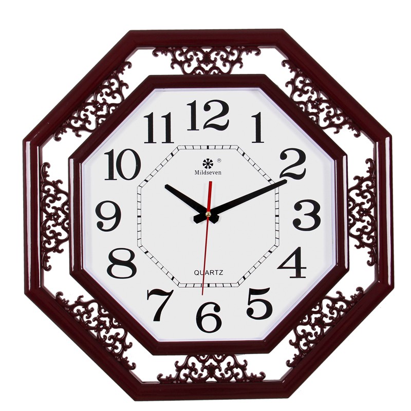 客厅挂钟18寸客厅挂钟红木色复古中式艺术扫秒机芯静音电子石英钟