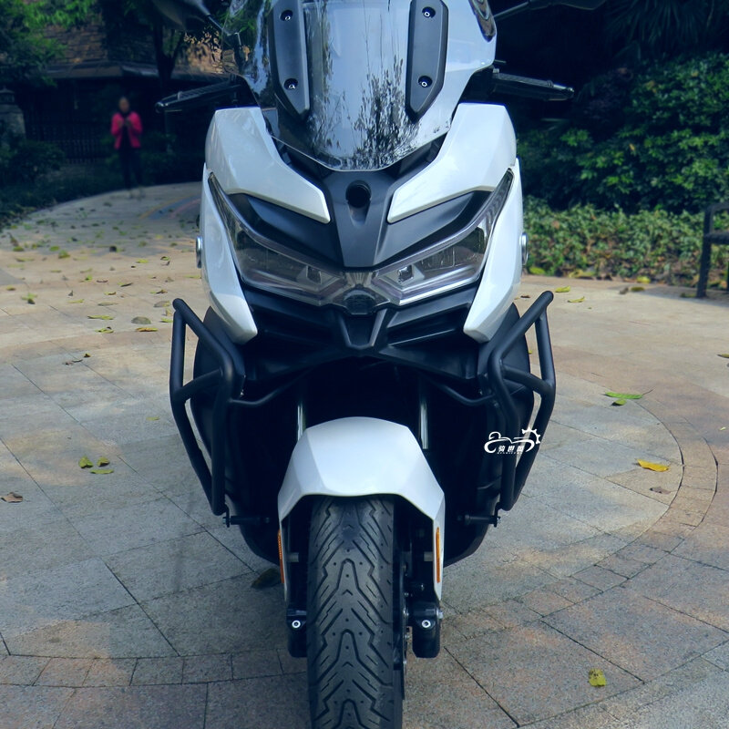 适用隆鑫无极350改装配件摩托车sr4max前保险杠防摔杠护杠竞技杠