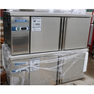 豪利供应凯利洛德风冷冷藏1800*800商用厨房操作台平面冰箱ZB0.4L