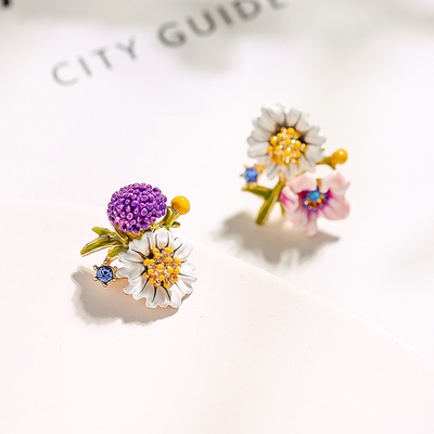 铜合金耳饰 百搭不对称雏菊耳钉小众设计感耳环ed00812a