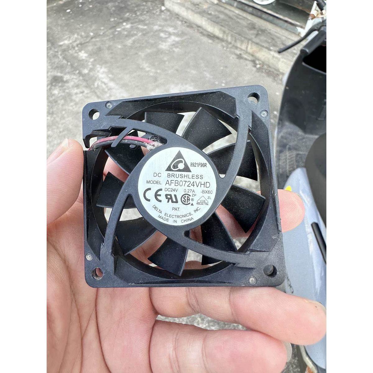 AFB0712VHD 24v 0.27A 7020原装7CM CPU双滚珠散热风扇