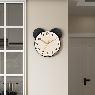 网红客厅挂钟装饰时钟创意万年历卧室静音挂表石英钟挂墙家用钟表