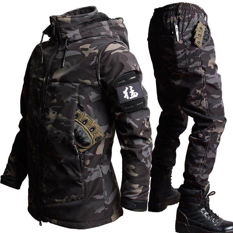 户外骑行迷彩服套装男士2025新款冬季加绒加厚战术冲锋衣外套男款