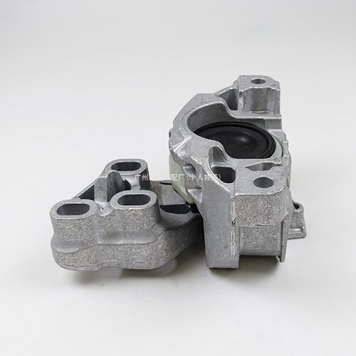 汽车零件橡胶发动机支架2462400617适用于梅赛德斯-奔驰a级W176 B