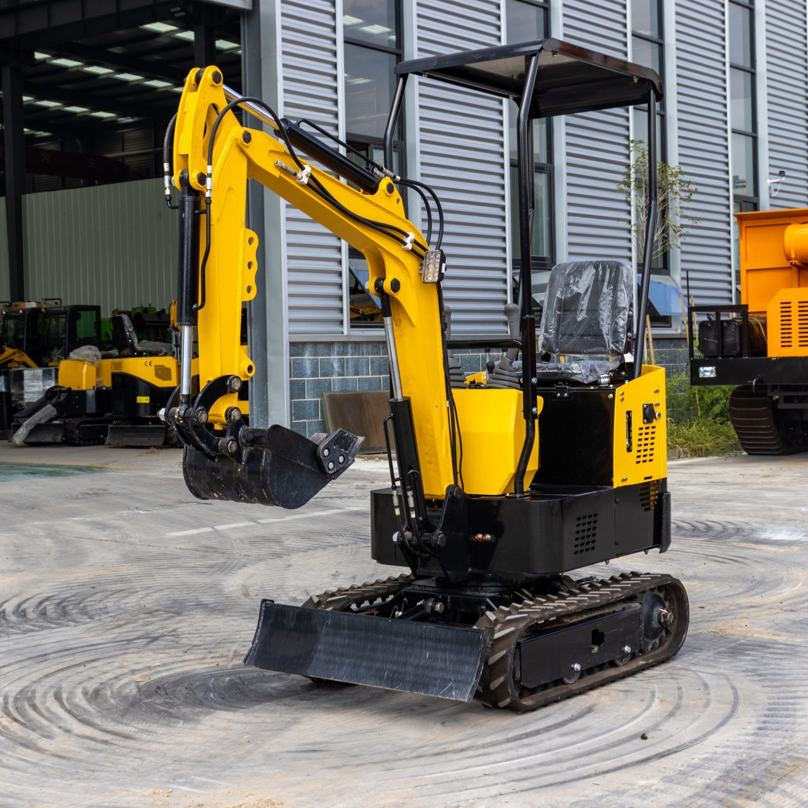 厂家直供1000KG迷你挖掘机 出口电动小挖机 抓木夹破碎锤多用怪手,五金/工具,挖掘机,淘宝优惠券,粉丝福利购,淘宝优惠卷