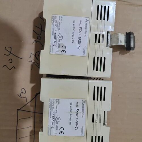 议价模块，FX3U-1PSU-5V。实物拍摄具体，功能正