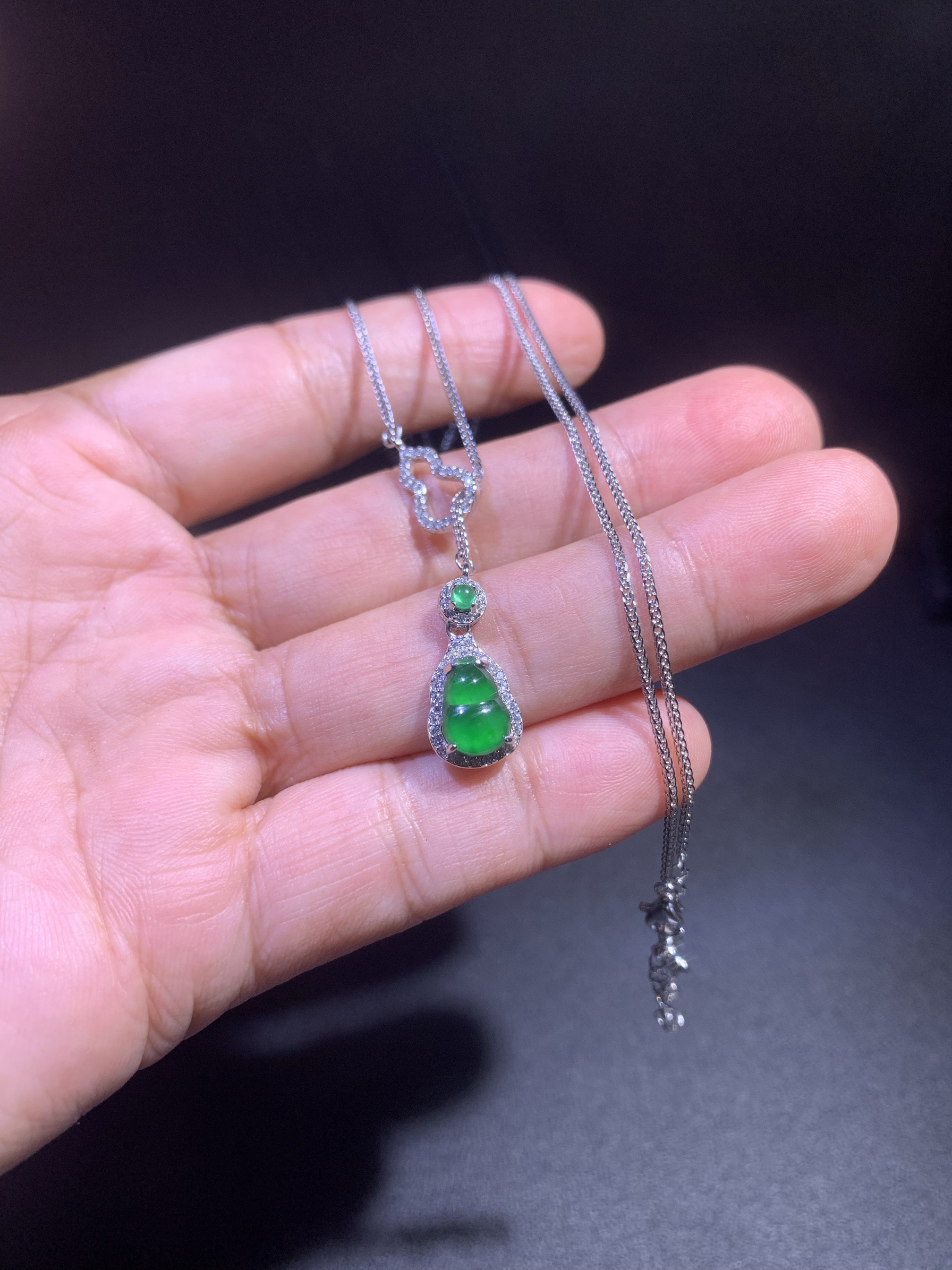 天然A货满绿翡翠葫芦项链吊坠新中式气质锁骨国标S925银