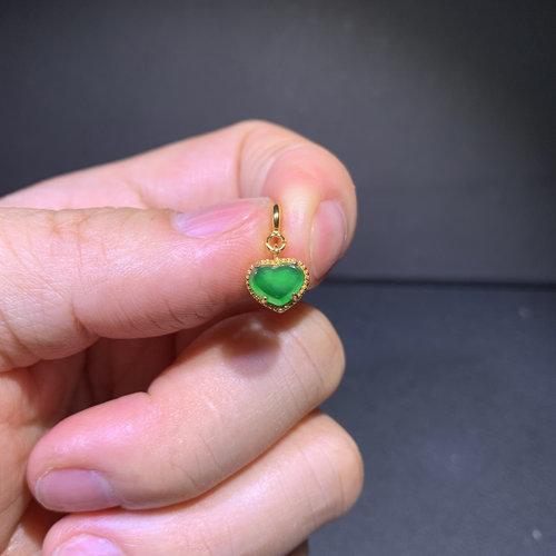 精美天然A货翡翠冰种满绿辣阳爱心吊坠小滴溜万能扣DIYS925银镶嵌