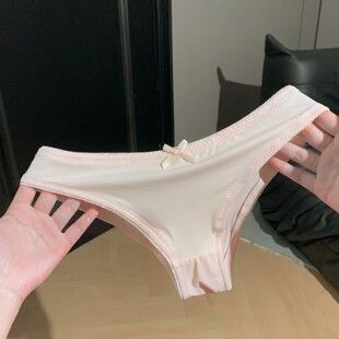 丝滑冰丝T型内裤女士低腰半包臀三角裤性感紧身蝴蝶结2026年秋季