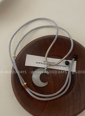清冷感月牙项链小众设计感气质简约百搭冷淡O风锁骨链颈链个性高