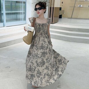 女童高级感连衣裙夏2024新y款法式复古气质碎花吊带裙子沙滩长裙