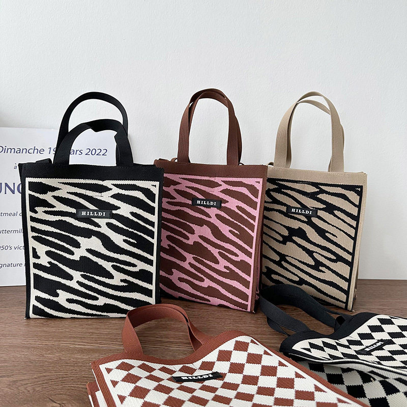 韩版小众设计黑白菱格高颜值针织单肩手提包斜挎包大容量小方包女,箱包皮具/热销女包/男包,通用款女包,淘宝优惠券,粉丝福利购,淘宝优惠卷