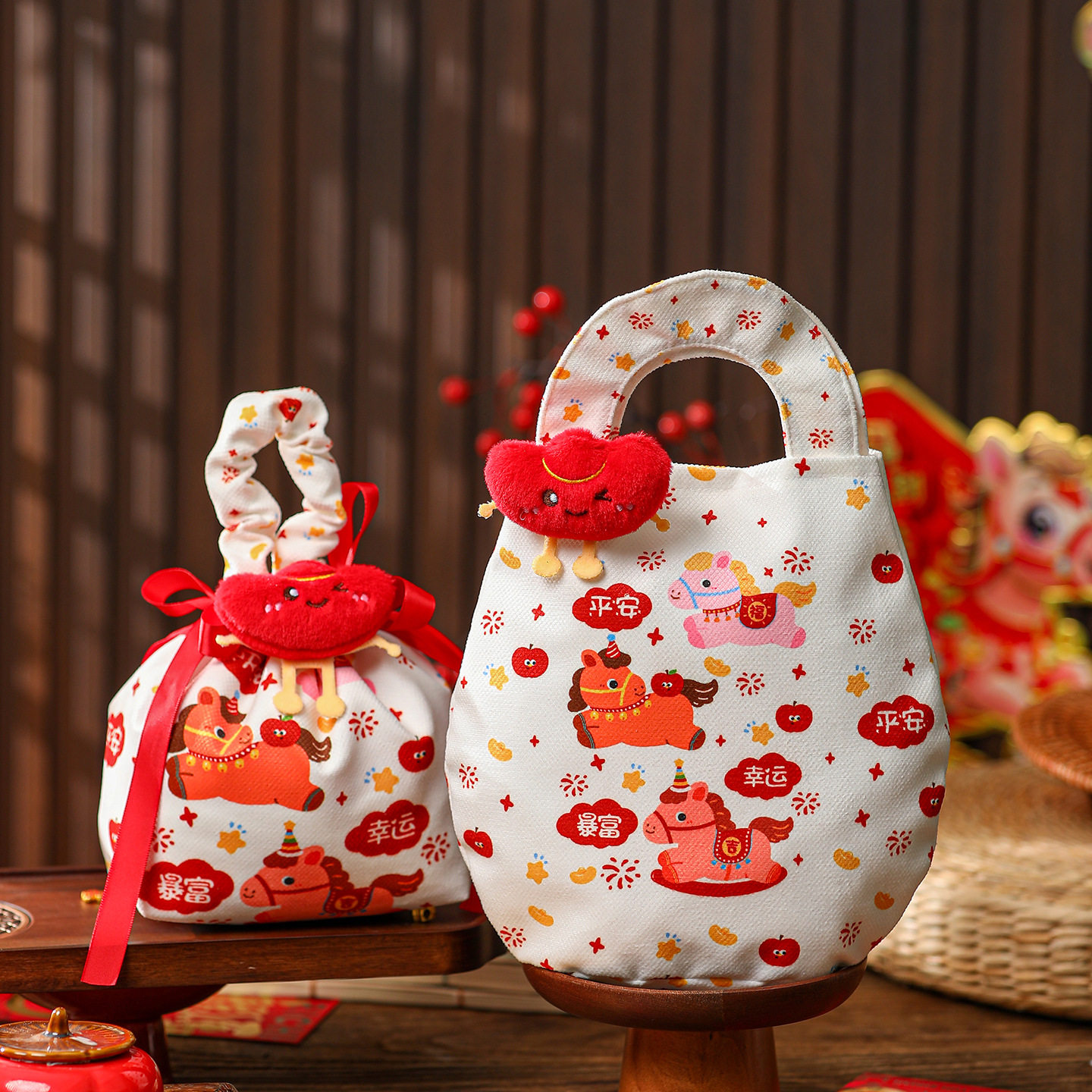 宝宝满月新年礼品袋2026马年新款过年春节礼物手提包装伴手礼福袋,包装,年货礼品包装,淘宝优惠券,粉丝福利购,淘宝优惠卷