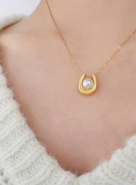 轻奢六月陌尚珍珠吊坠女合金