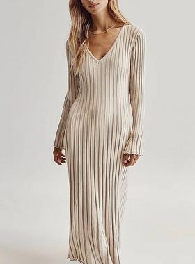 long sleeved autumnwinter  new round neck -line long skirt