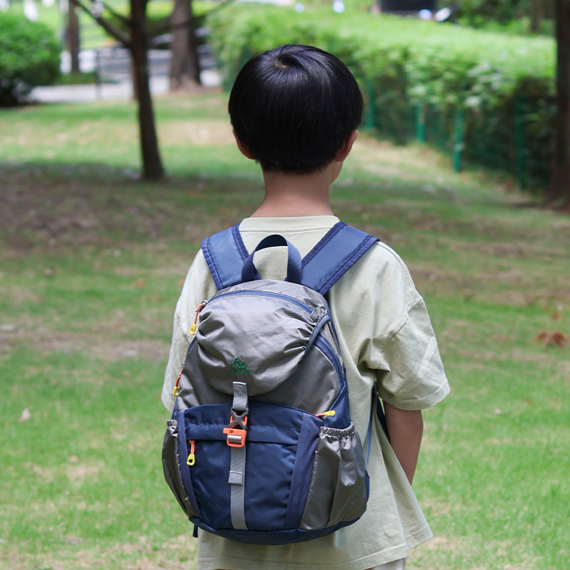 户外儿童出游背包男孩旅行春游包