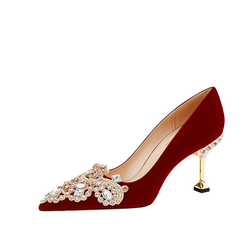 结婚鞋女2025新款新娘鞋红色小众高级感敬酒高跟鞋中式刺绣秀禾鞋
