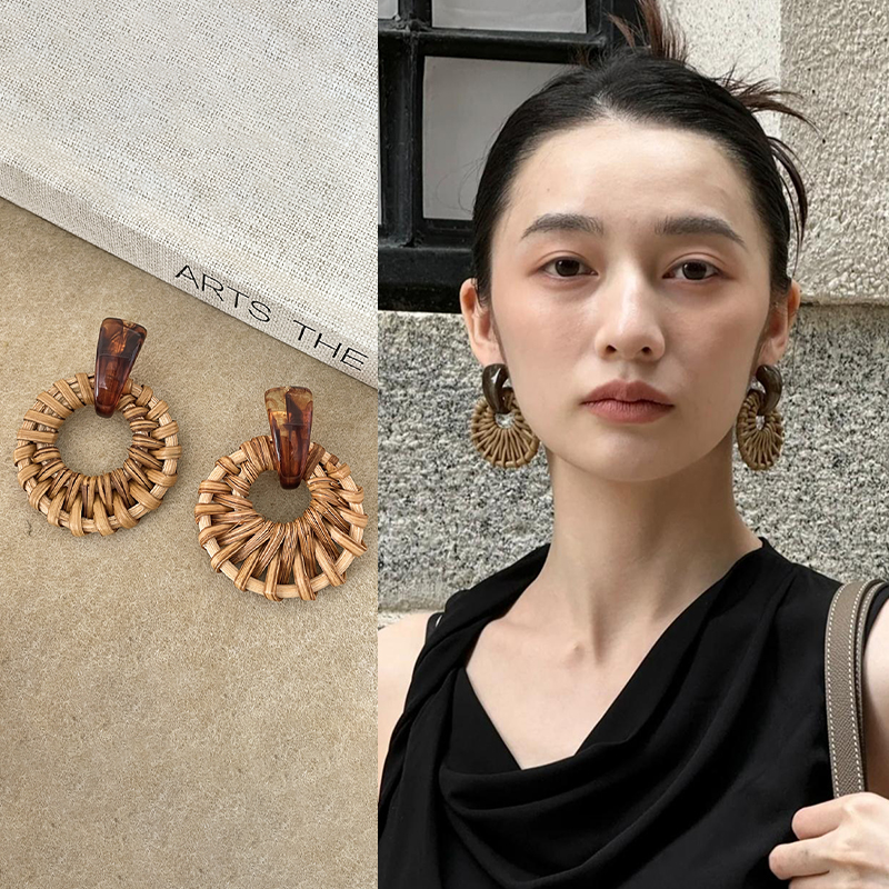 复古圈圈气质耳环2025新款高级感耳钉巨好看耳坠轻奢大气夸张耳饰