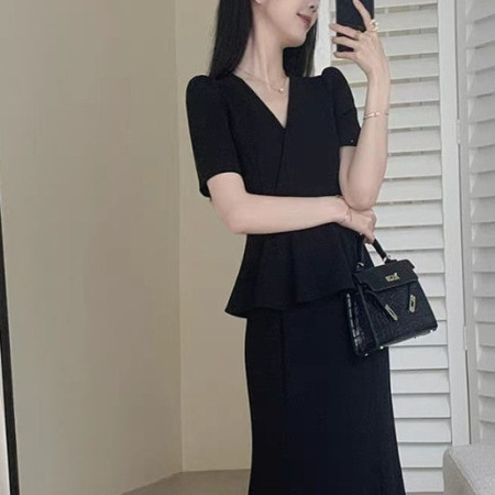 夏季新款假两件气质赫本风黑色短袖连衣裙大码胖mm收腰显瘦长裙子