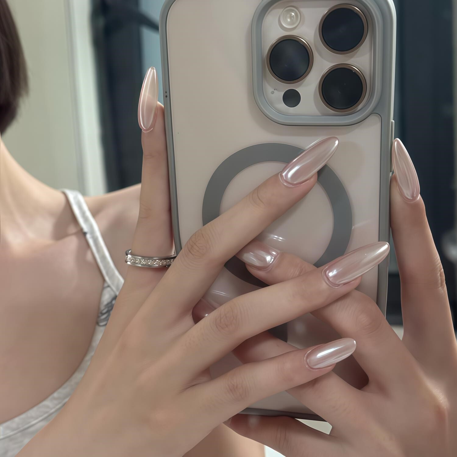 Hailey海莉同款欧美气质透白月光珍珠极光穿戴甲手工光疗婚甲