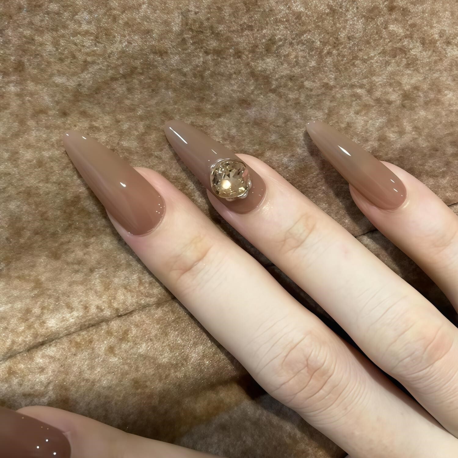 纯欲风裸色闪钻手工穿戴甲显白假指甲贴片新娘孕妇成品美甲可拆卸