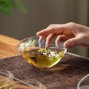 日式花瓣玻璃公道杯耐热手抓分茶器手工贴花茶海加厚功夫茶荷茶具