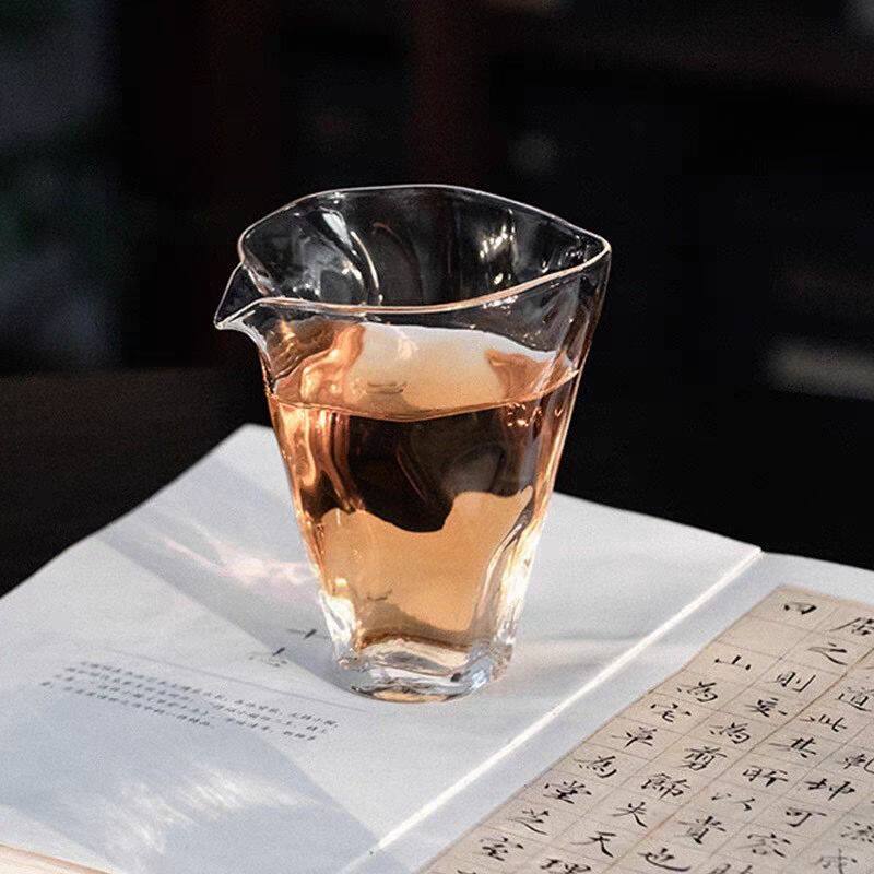 高硼硅玻璃分茶器高透亮茶海创意折纸匀杯家用功夫公道杯创意手工