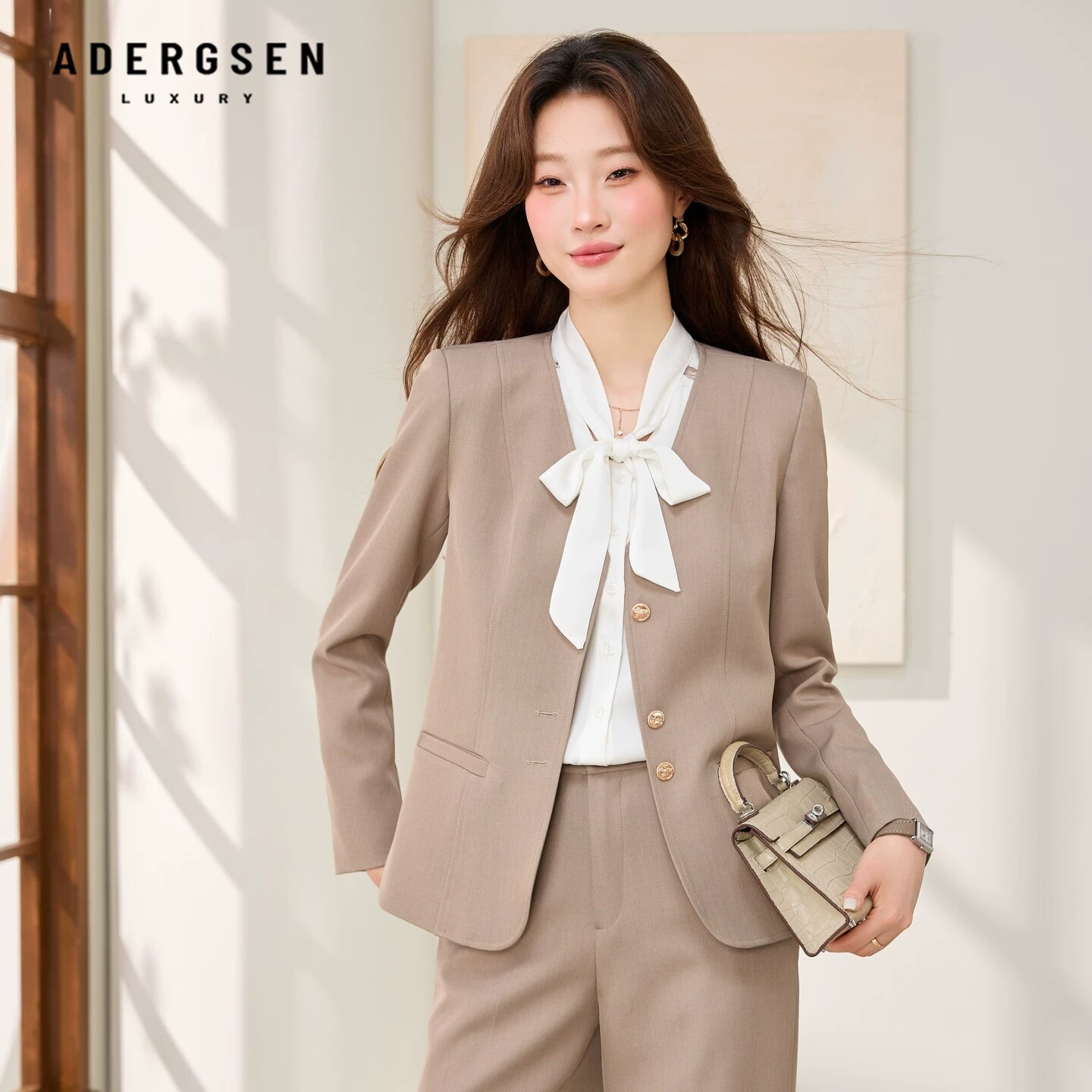 高级感通勤职业装女新款正装长袖蝴蝶结商务装饰休闲气质西装外套
