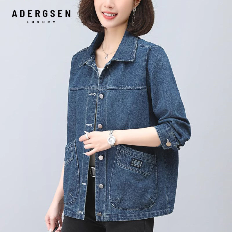 妈妈洋气牛仔宽松外套女士新款中老年女装大码翻领时尚减龄牛仔衣