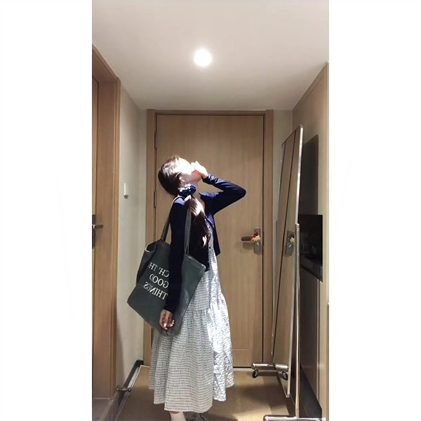 衫女秋季格子吊带连衣裙工作室原