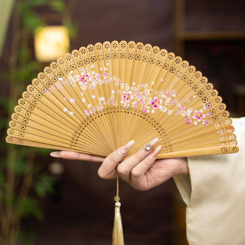 中国风全竹扇子雕刻镂空日式古风女士折扇手工红黑色小巧舞