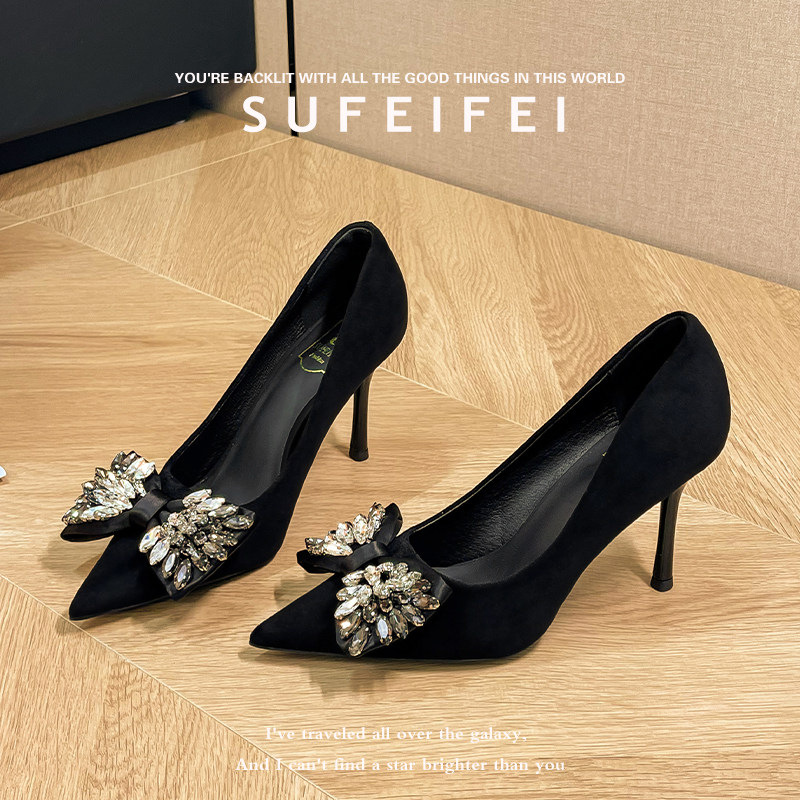 苏妃妃2026年春季新款黑色性感尖头高跟鞋女细跟蝴蝶结水钻法式潮