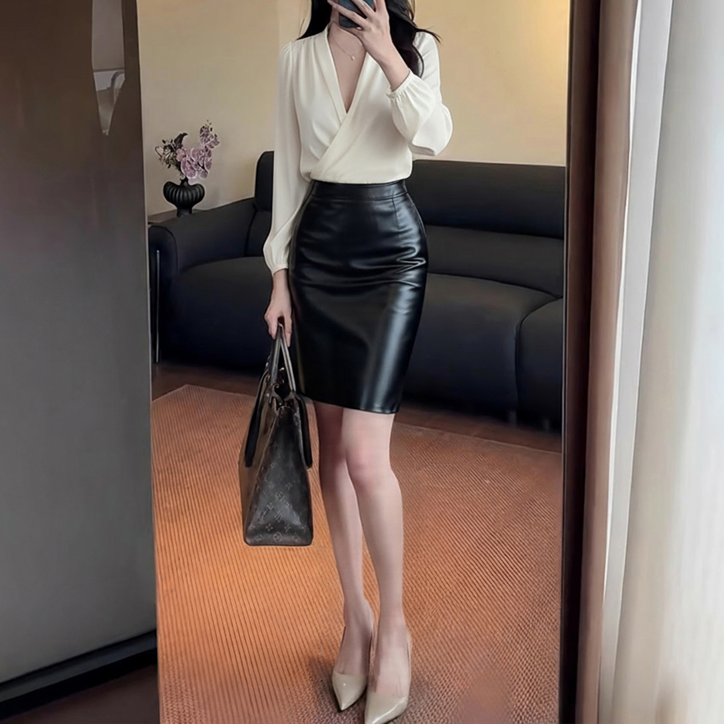 黑色高腰显瘦女2025秋冬新款皮裙