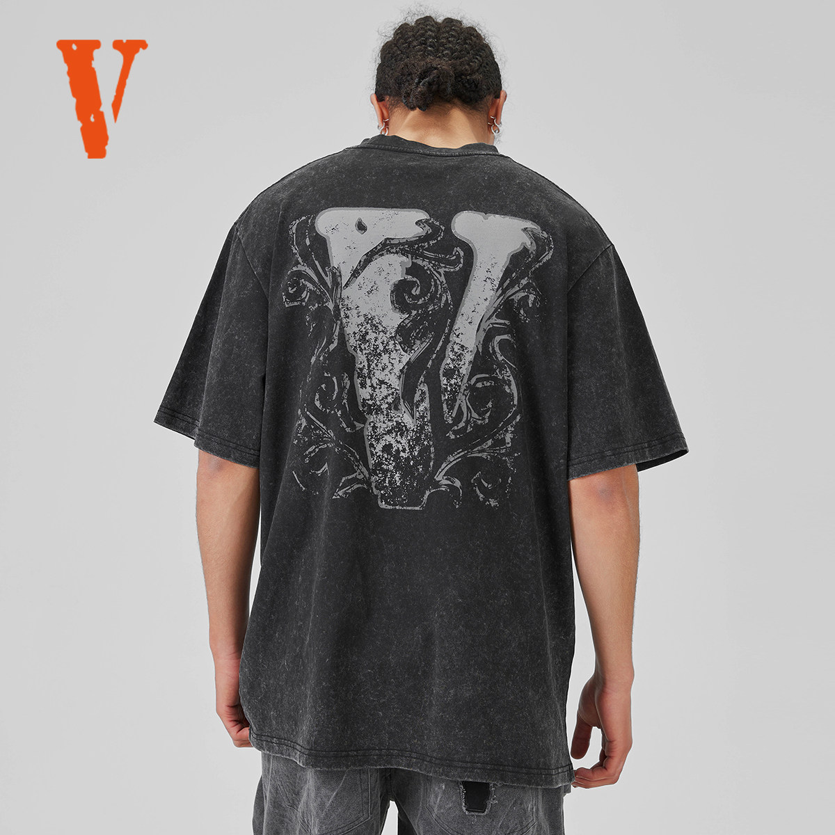 VLONE 复古图腾大LOGO印花 水洗宽松短袖T恤 男女同款 黑灰,男装,T恤,淘宝优惠券,粉丝福利购,淘宝优惠卷