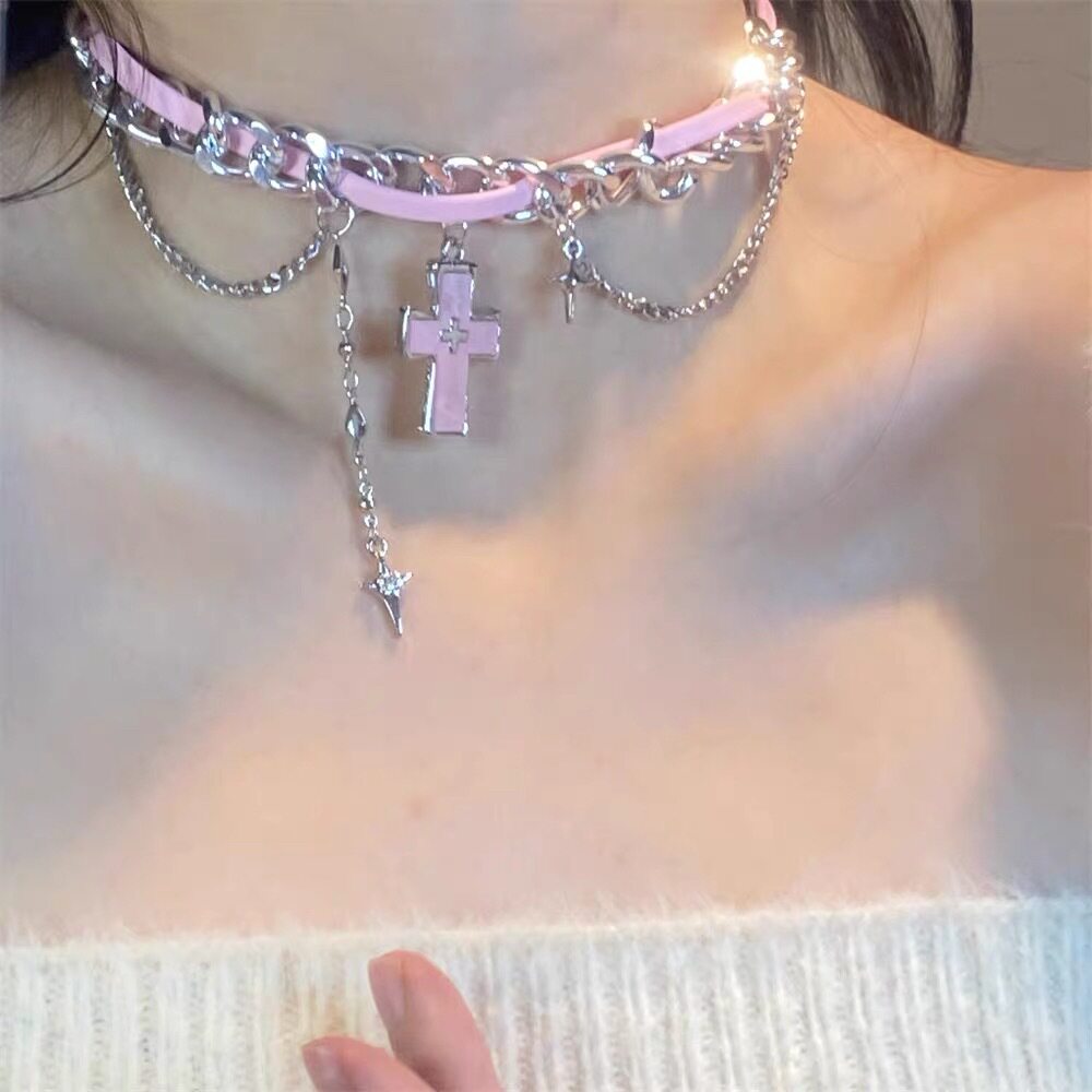 甜酷哥特风十字架吊坠芒星项链女y2k辣妹短款choker时尚项圈颈带