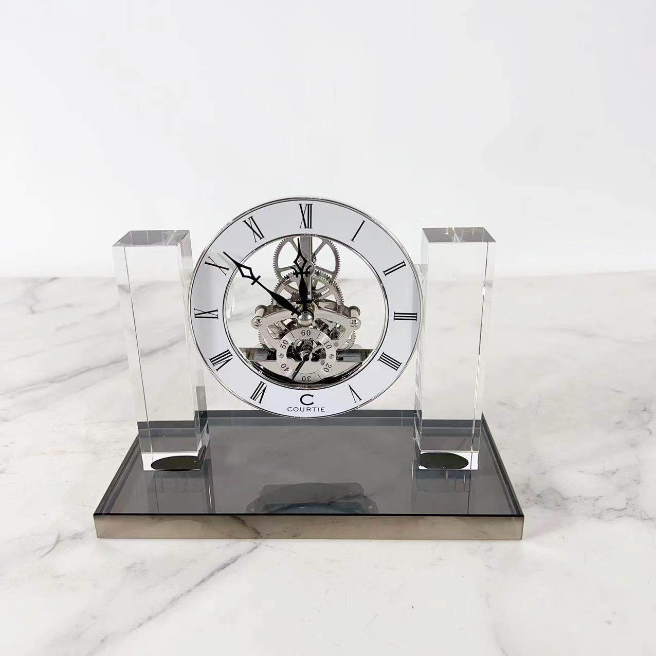 现代简约创意水晶玻璃钟表摆件样板房售楼处家居玄关桌面装饰品摆