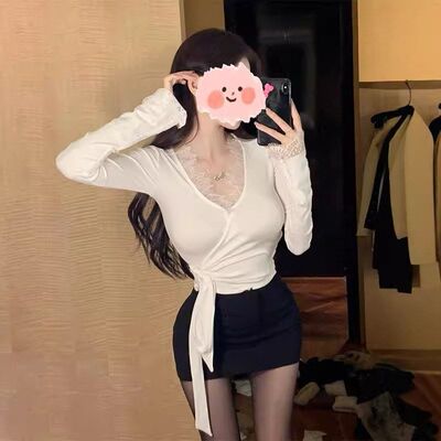 春季新款V领蕾丝性感简约绑带短款女士长袖t恤紧身内搭打底衫上衣
