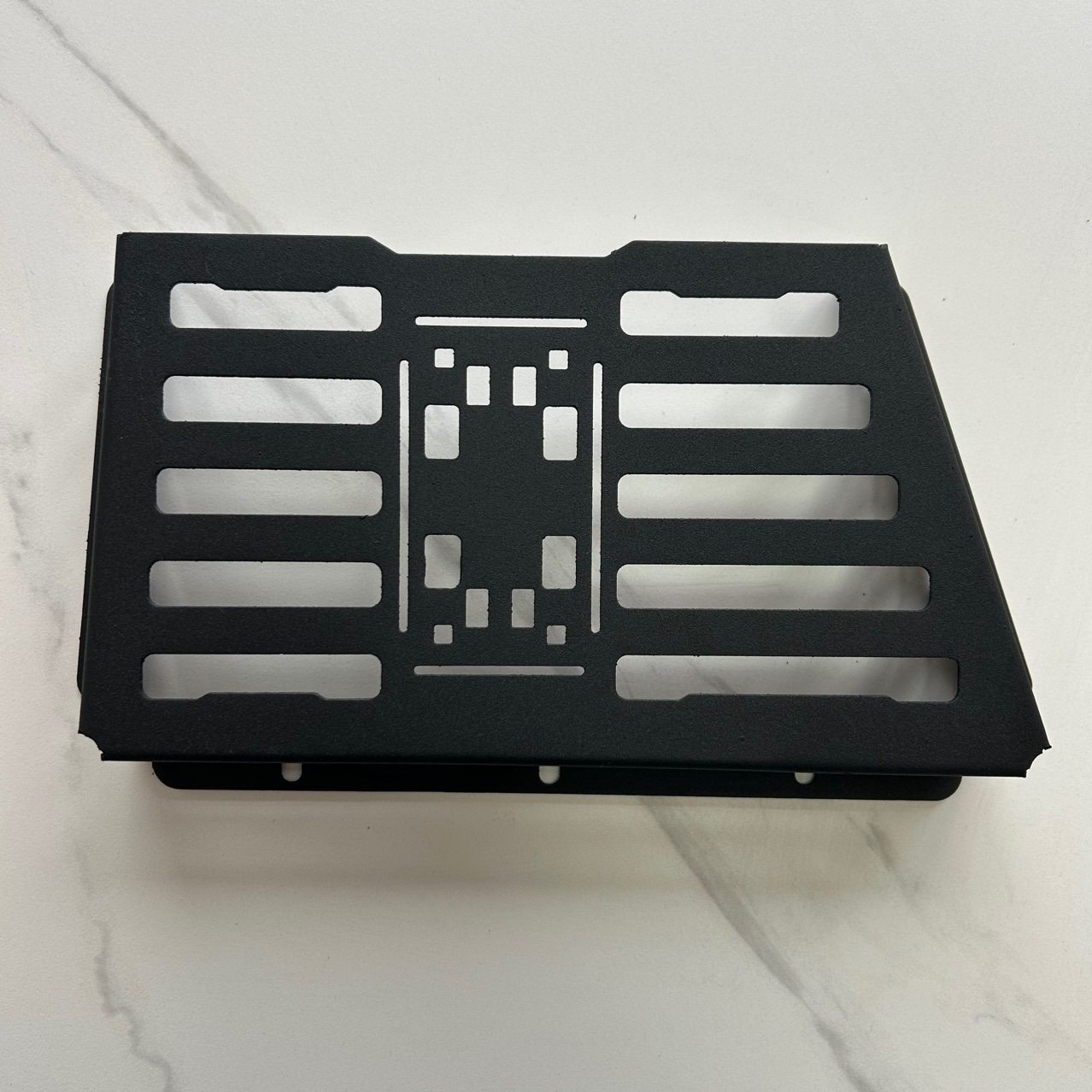 适用奇瑞iCARV23储物盒