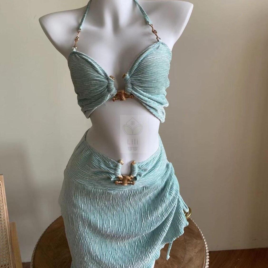 比基尼泳衣女2025新款分体三件套性感小胸聚拢感海边度假温泉