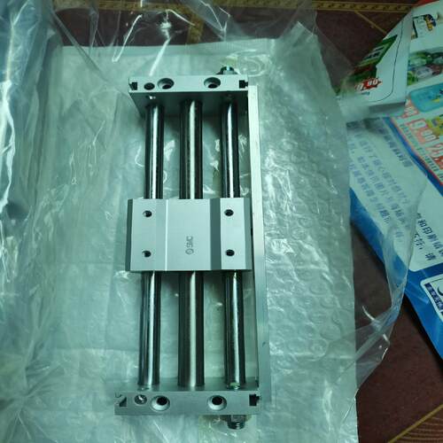 原装CY1S10一140Z有8个280