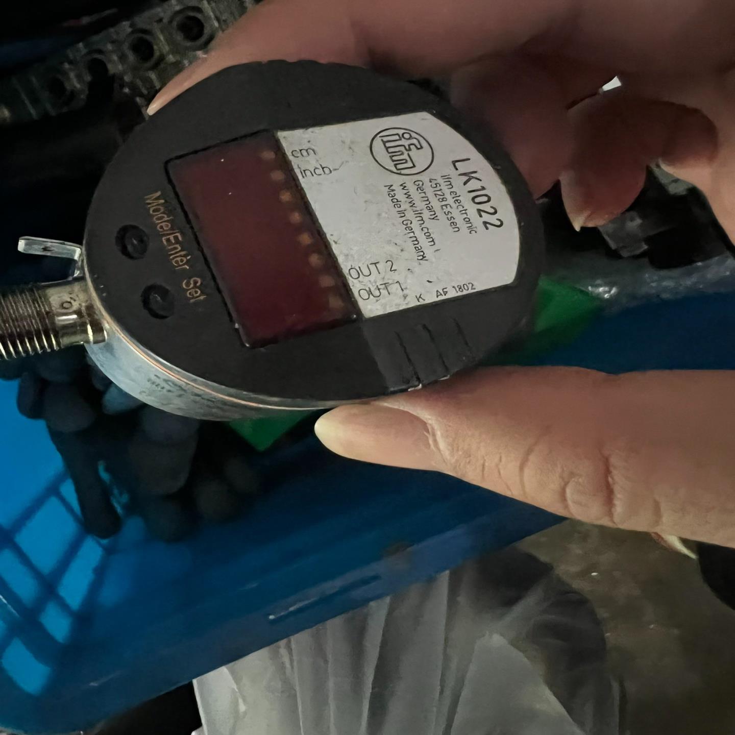 易福门IFM电子液位传感器LK1022，，，如图