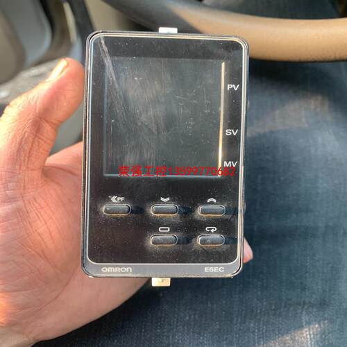 【荣强工控】欧姆龙温控 E5EC-QR2ASM-800 一个 成色不错