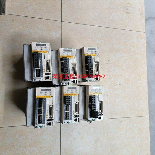 【荣强工控】LXM23DU07M3X 施耐德驱动器，功能包好。